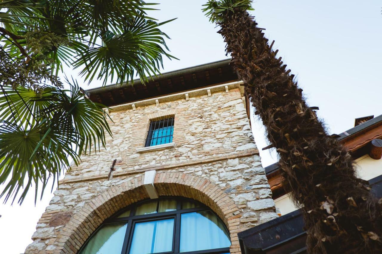 Villa Colli Storici 데센자노델가르다 외부 사진